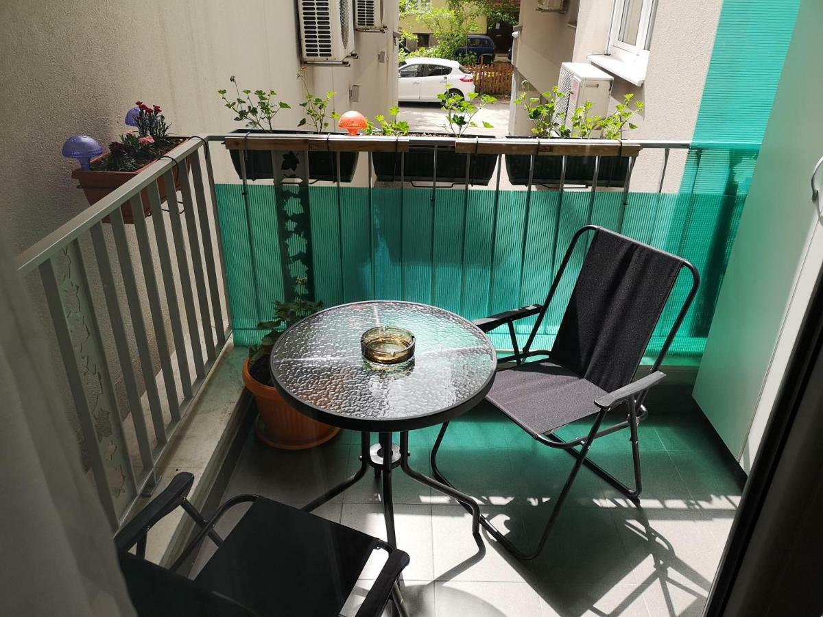 Quiet Apartment In City Center, Free Private Parking Sarajevo Exterior foto